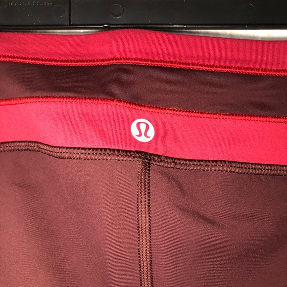 LULU CROP LEGGINGS - Picture 3 of 3